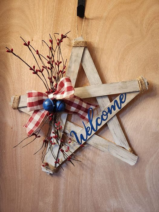 Onsted Wooden Welcome Star Afternoon